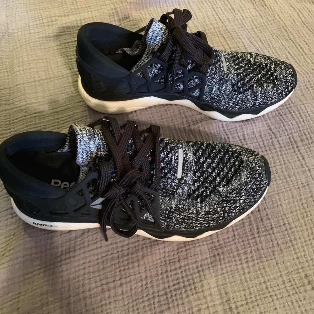Reebok Floatride Sneakers